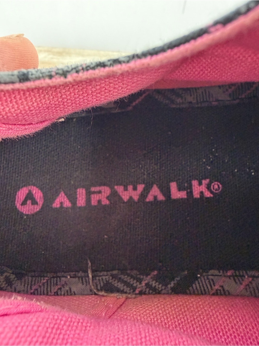 Airwalk low-top sneakers black and gray plaid hook & loop size 8 - Picture 13 of 14